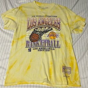 Mitchell & Ness Yellow Los Angeles Lakers NBA Basketball Tee
